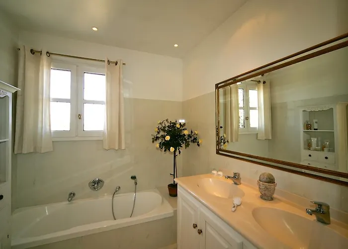 Feriehus La Bastide D'andrea *